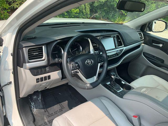 used 2016 Toyota Highlander car, priced at $19,999