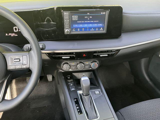 new 2025 Nissan Kicks car, priced at $24,676