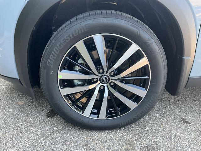 new 2025 Nissan Pathfinder car, priced at $54,328