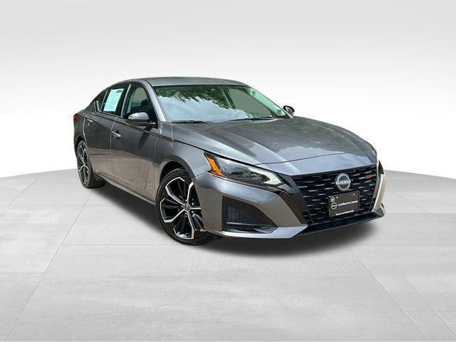 used 2023 Nissan Altima car, priced at $22,499