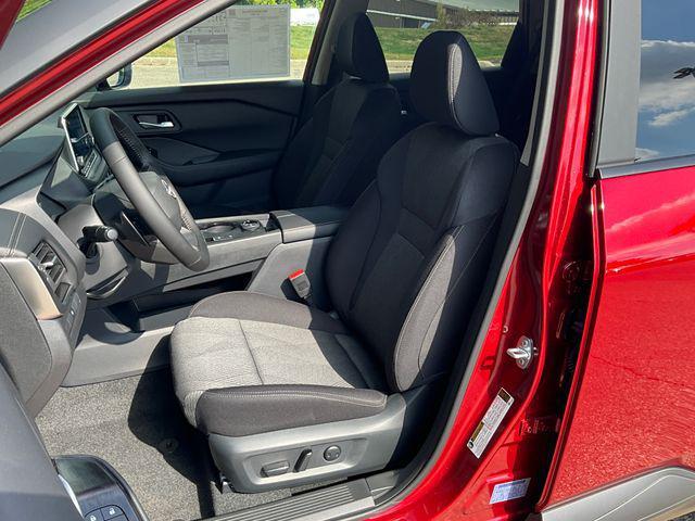 new 2026 Nissan Rogue car, priced at $33,176