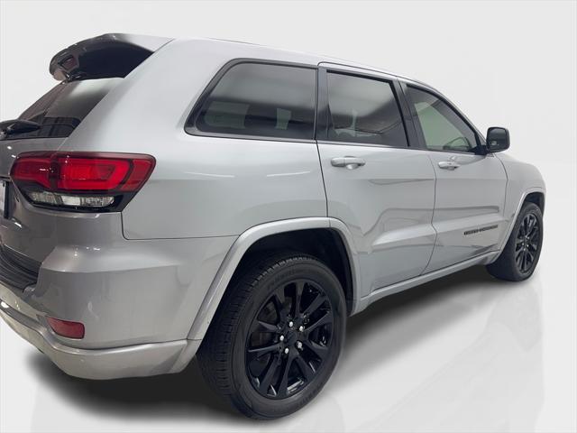 used 2020 Jeep Grand Cherokee car, priced at $17,490