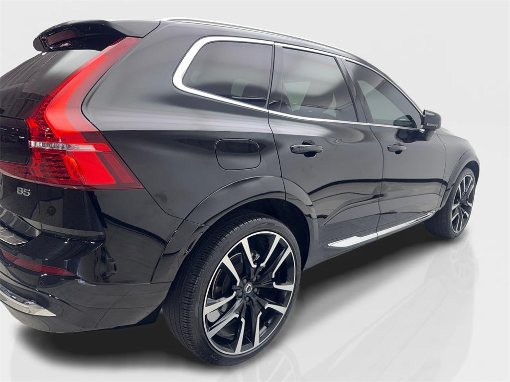 used 2022 Volvo XC60 car, priced at $27,780