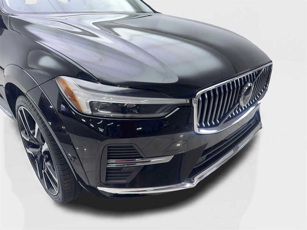 used 2022 Volvo XC60 car, priced at $27,780