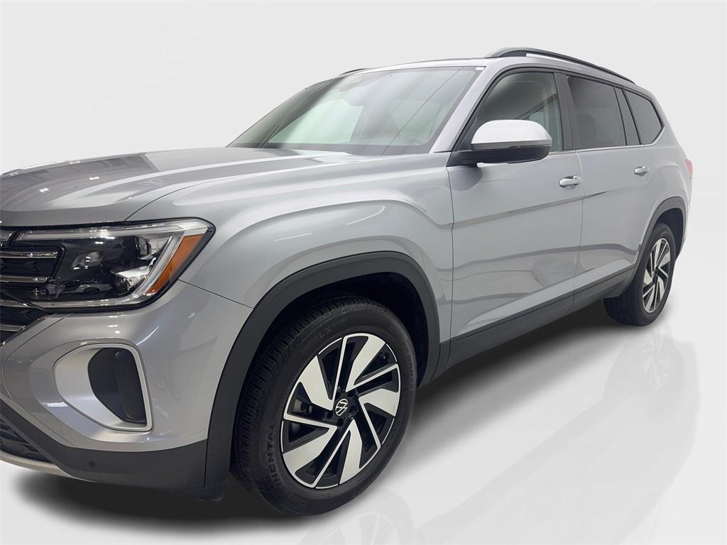 used 2024 Volkswagen Atlas car, priced at $34,490