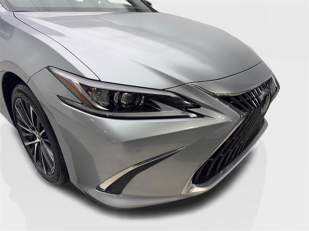 used 2023 Lexus ES 300h car, priced at $36,750
