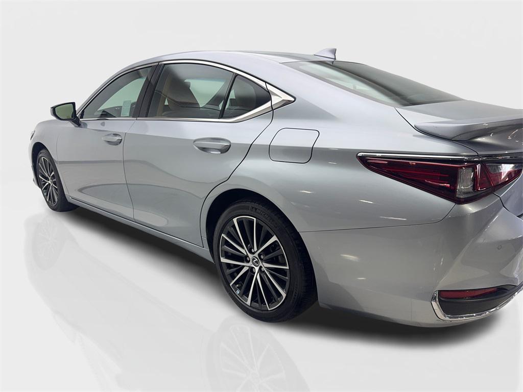 used 2023 Lexus ES 300h car, priced at $36,750