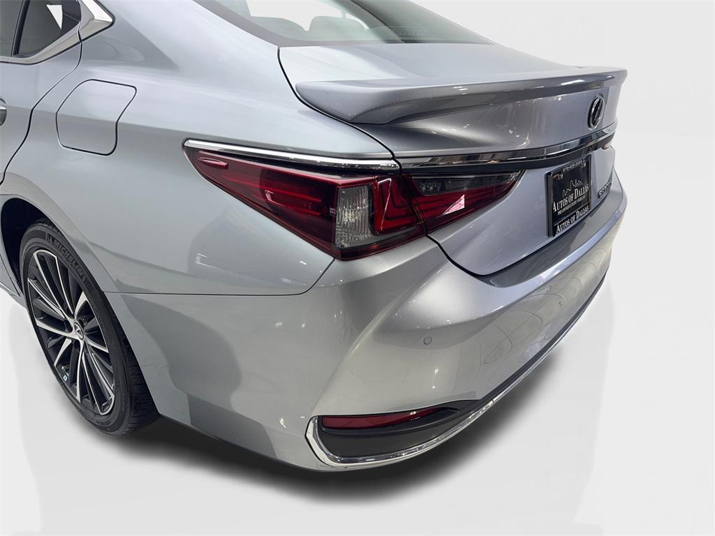 used 2023 Lexus ES 300h car, priced at $36,750