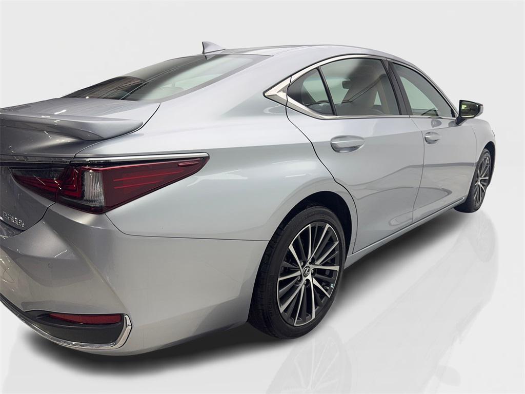 used 2023 Lexus ES 300h car, priced at $36,750