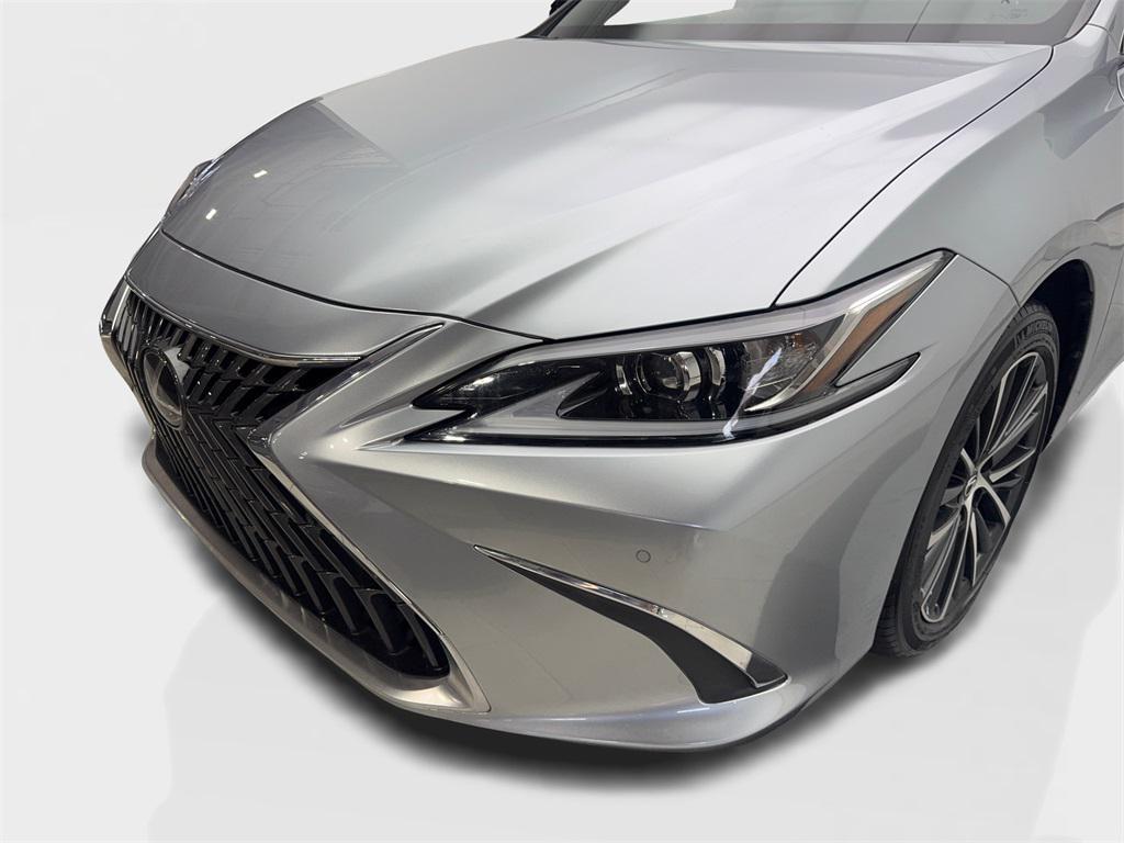 used 2023 Lexus ES 300h car, priced at $36,750