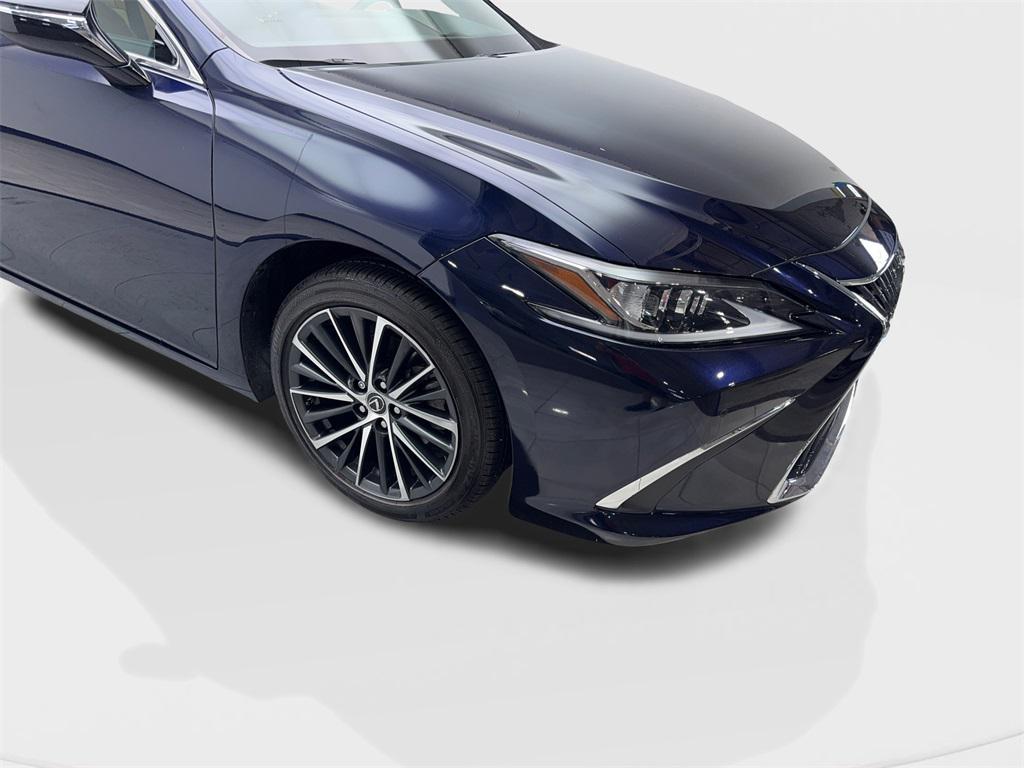 used 2022 Lexus ES 250 car, priced at $32,690