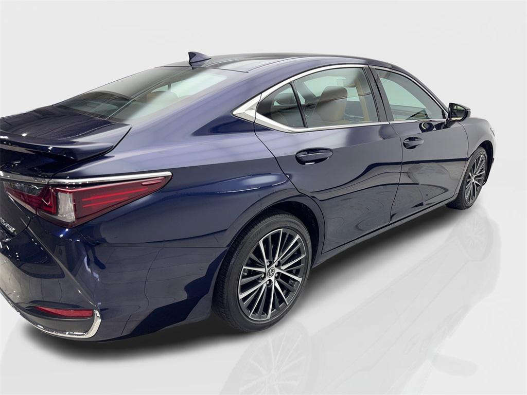 used 2022 Lexus ES 250 car, priced at $32,690
