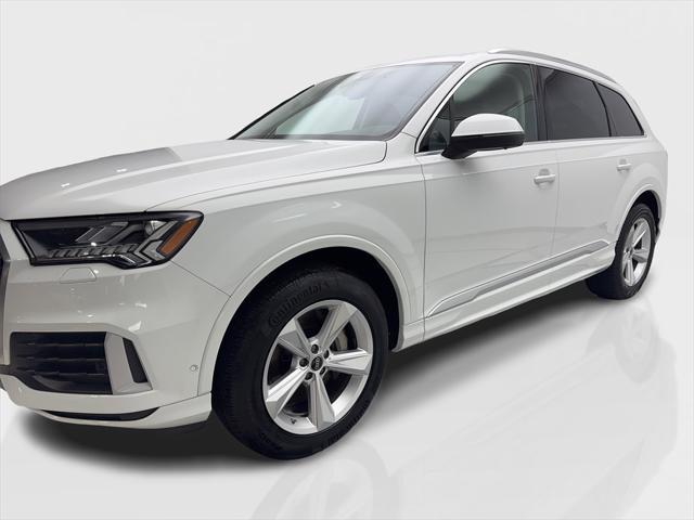 used 2024 Audi Q7 car, priced at $42,490