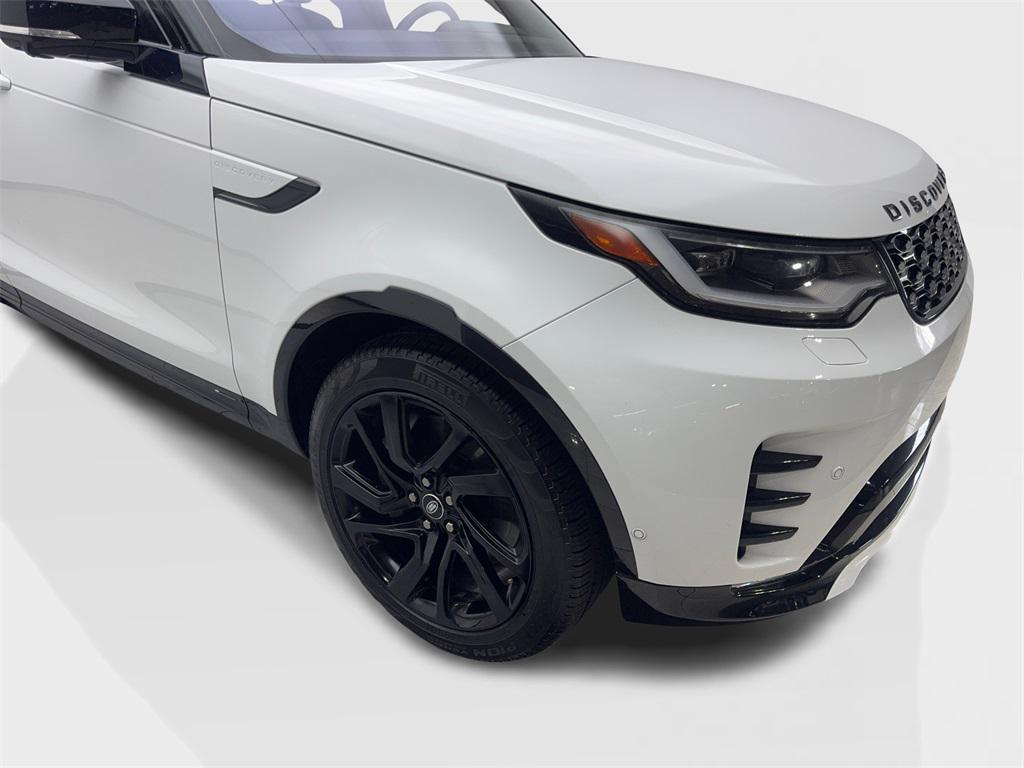 used 2022 Land Rover Discovery car, priced at $32,980