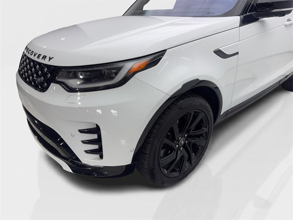 used 2022 Land Rover Discovery car, priced at $32,980