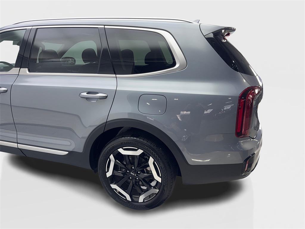 used 2025 Kia Telluride car, priced at $37,390