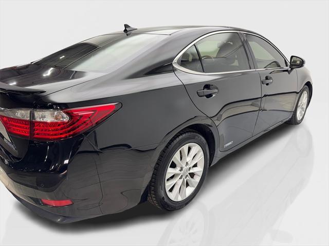 used 2014 Lexus ES 300h car, priced at $9,990