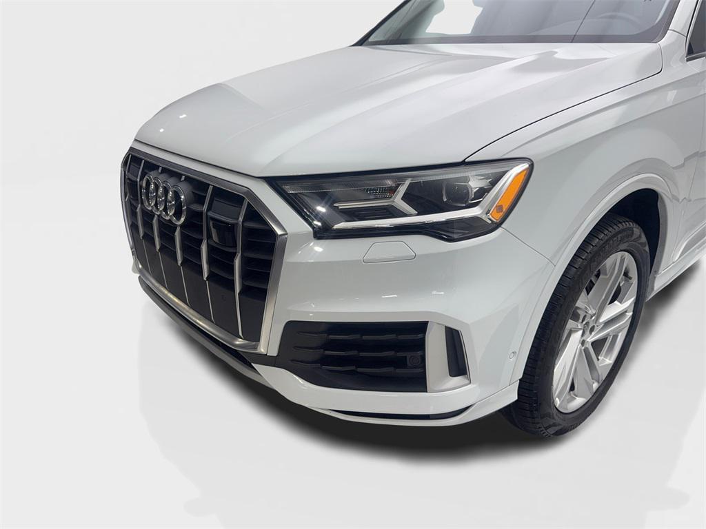 used 2022 Audi Q7 car, priced at $32,980