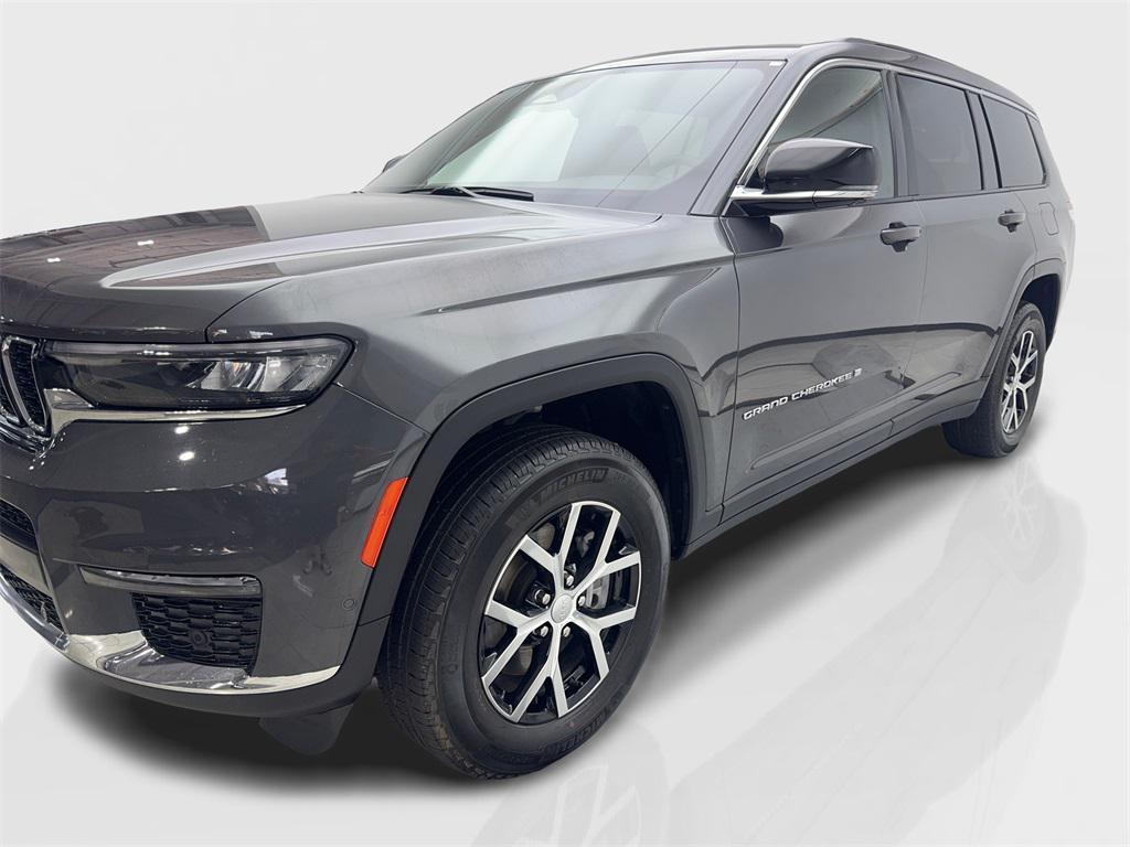 used 2024 Jeep Grand Cherokee L car, priced at $34,990