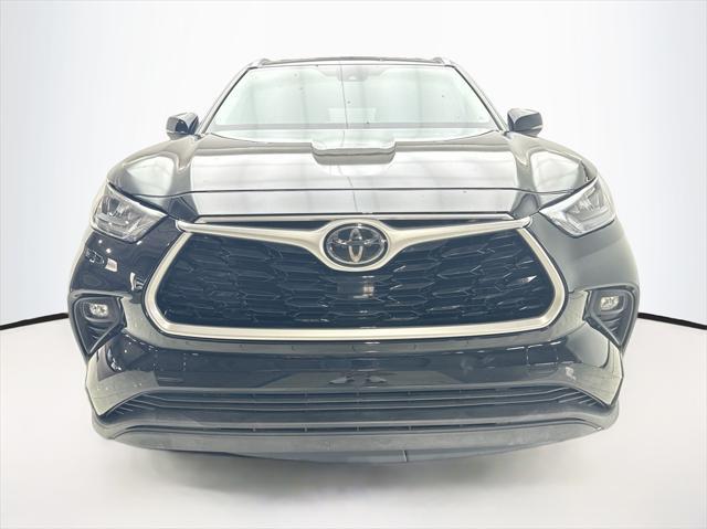 used 2020 Toyota Highlander car, priced at $29,780