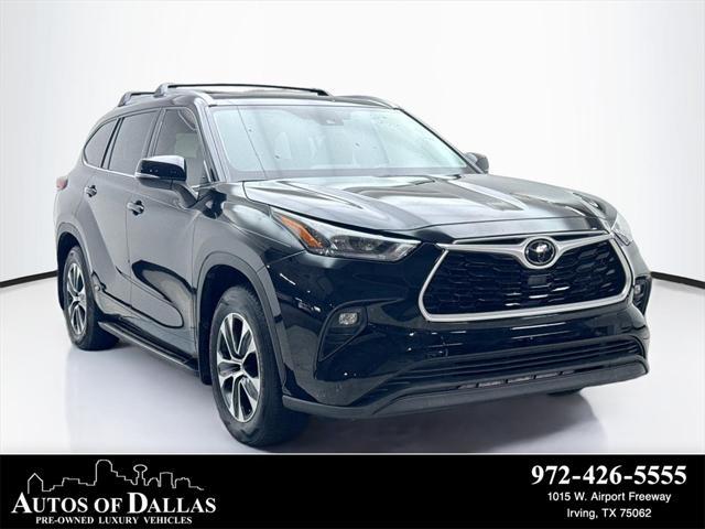 used 2020 Toyota Highlander car, priced at $29,780