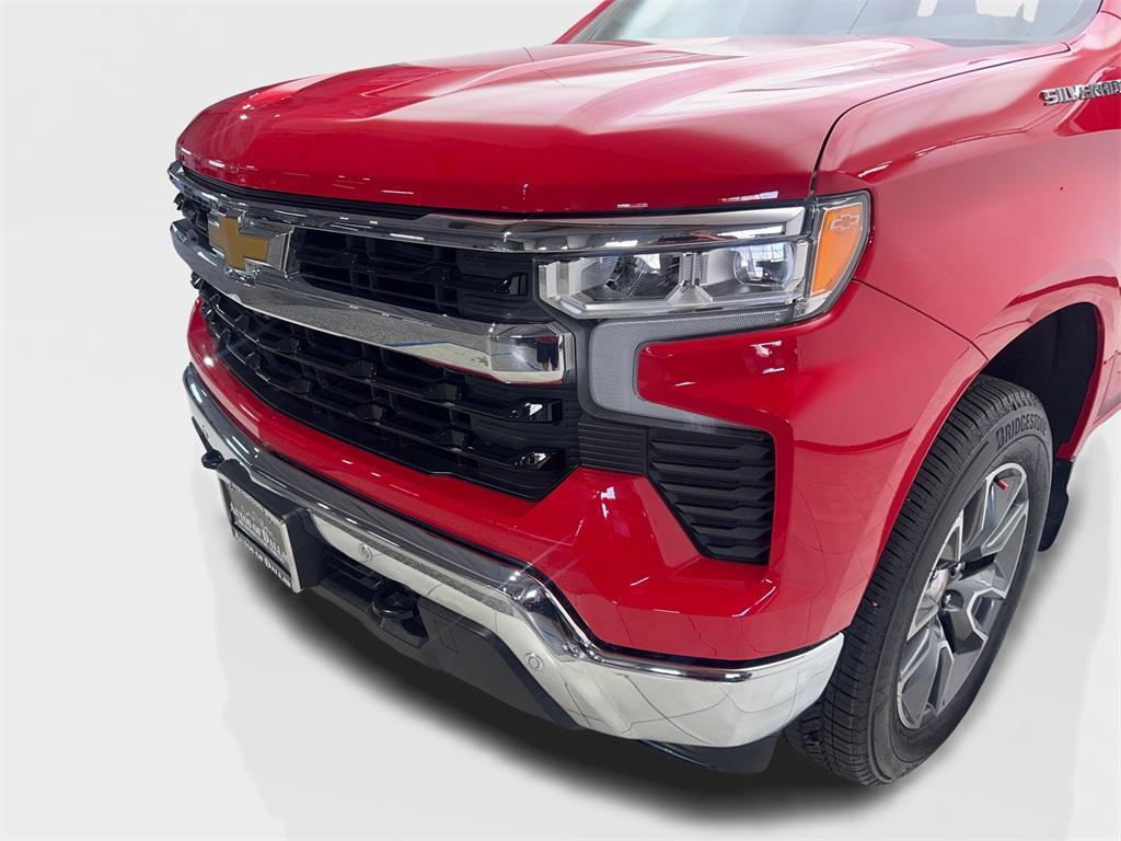 used 2025 Chevrolet Silverado 1500 car, priced at $43,880