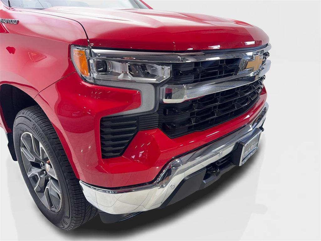 used 2025 Chevrolet Silverado 1500 car, priced at $43,880