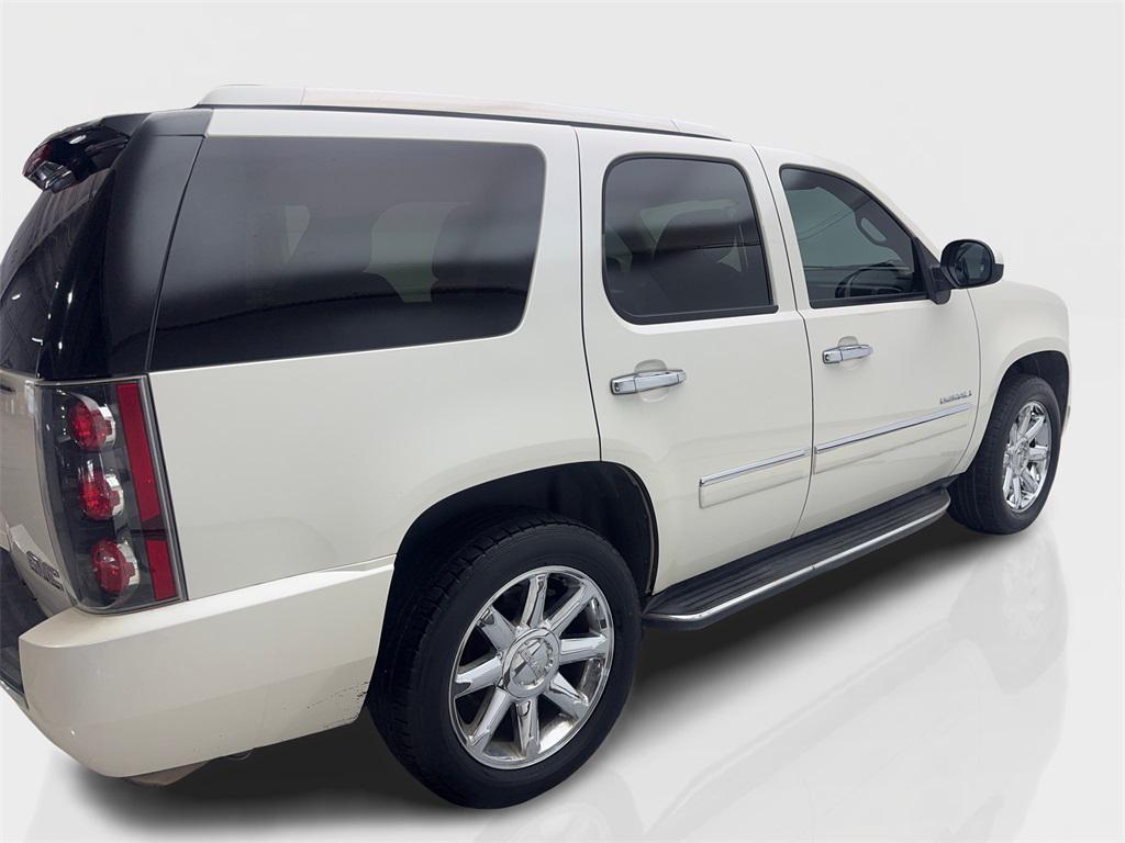used 2014 GMC Yukon car, priced at $11,480