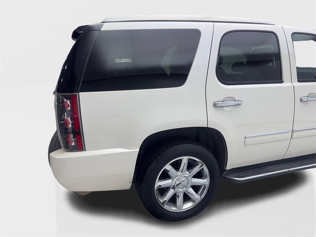 used 2014 GMC Yukon car, priced at $11,480