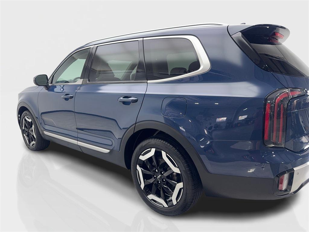 used 2024 Kia Telluride car, priced at $36,490