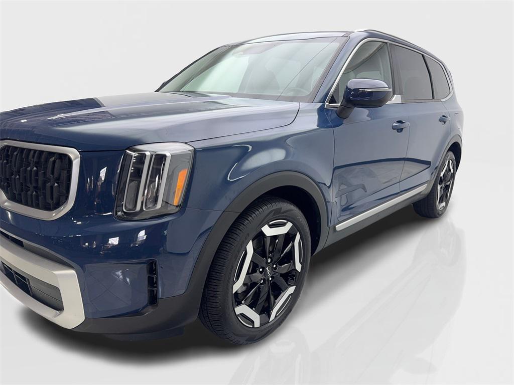 used 2024 Kia Telluride car, priced at $36,490