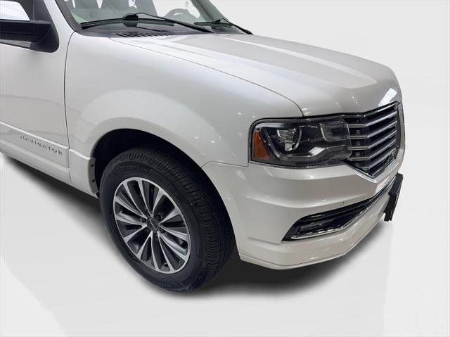 used 2017 Lincoln Navigator car, priced at $12,490