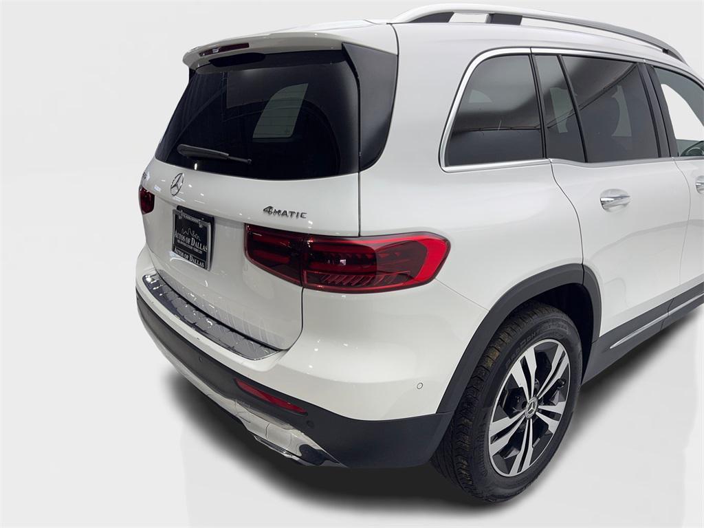 used 2024 Mercedes-Benz GLB 250 car, priced at $32,490