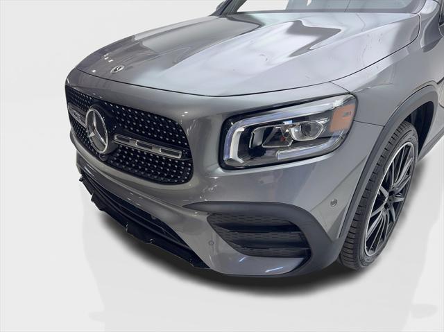 used 2023 Mercedes-Benz GLB 250 car, priced at $36,880