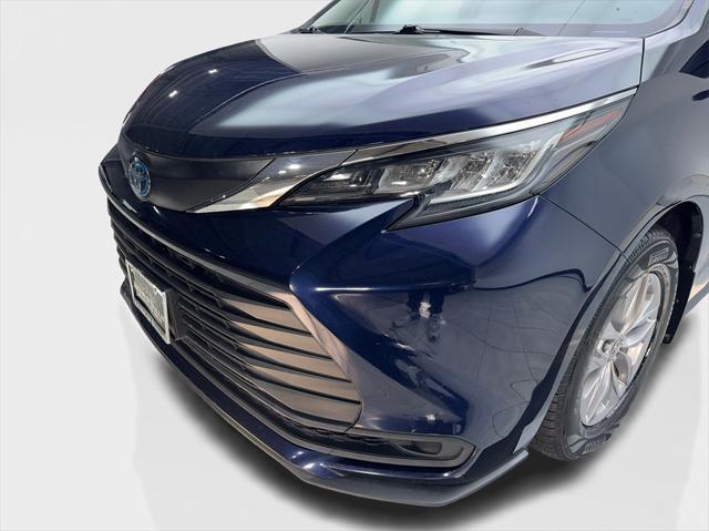 used 2022 Toyota Sienna car, priced at $34,480