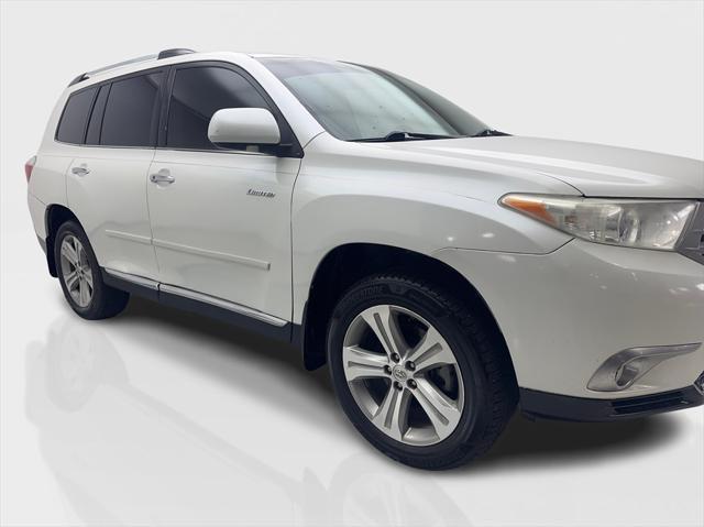 used 2012 Toyota Highlander car, priced at $13,980