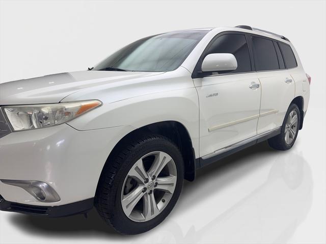 used 2012 Toyota Highlander car, priced at $13,980