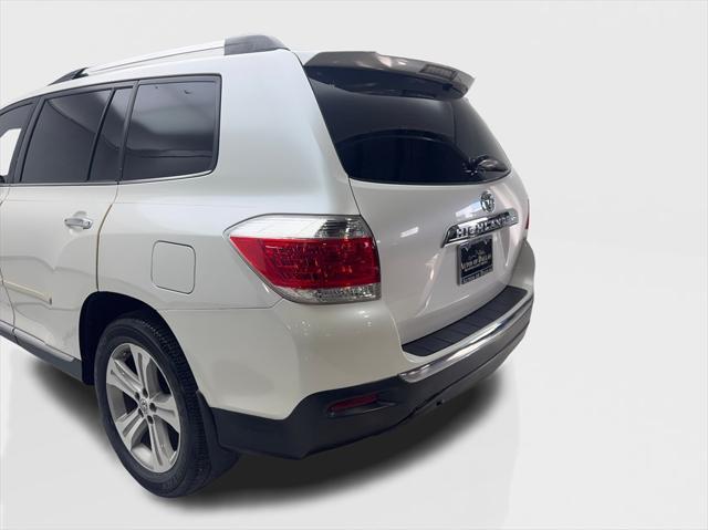 used 2012 Toyota Highlander car, priced at $13,980