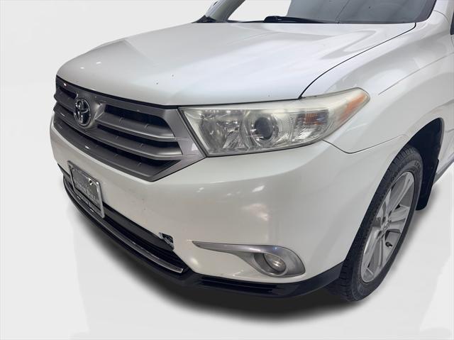 used 2012 Toyota Highlander car, priced at $13,980