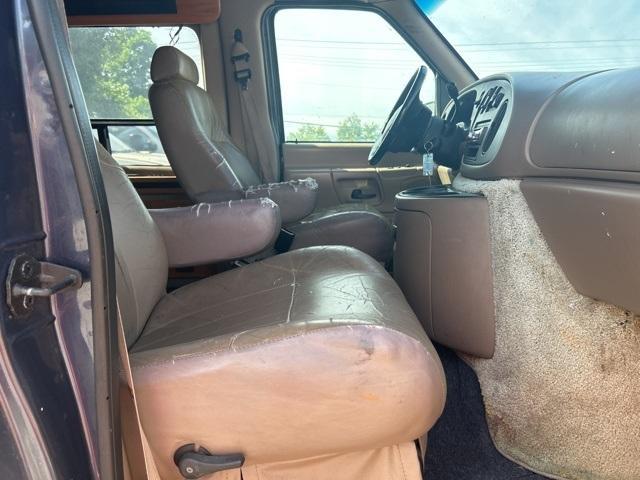 used 1998 Ford E150 car, priced at $5,799