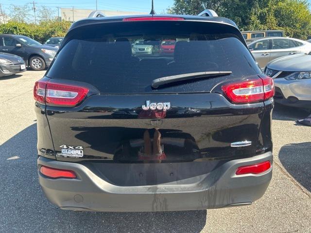 used 2017 Jeep Cherokee car, priced at $15,299