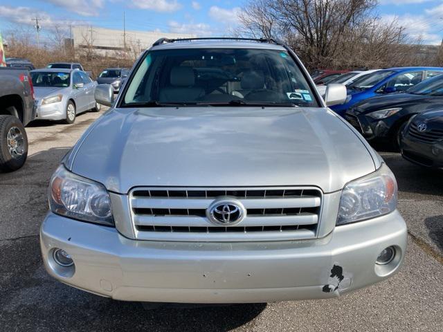 used 2006 Toyota Highlander car, priced at $7,899