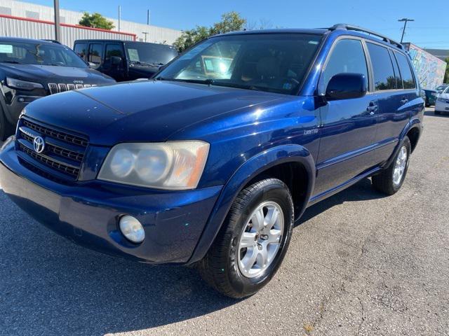 used 2002 Toyota Highlander car, priced at $5,999