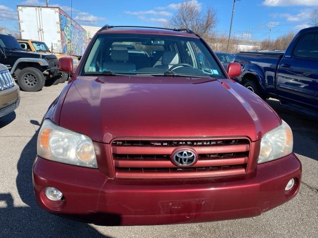 used 2007 Toyota Highlander car, priced at $7,999