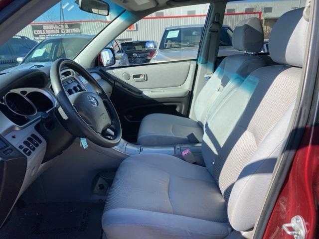 used 2007 Toyota Highlander car, priced at $7,999