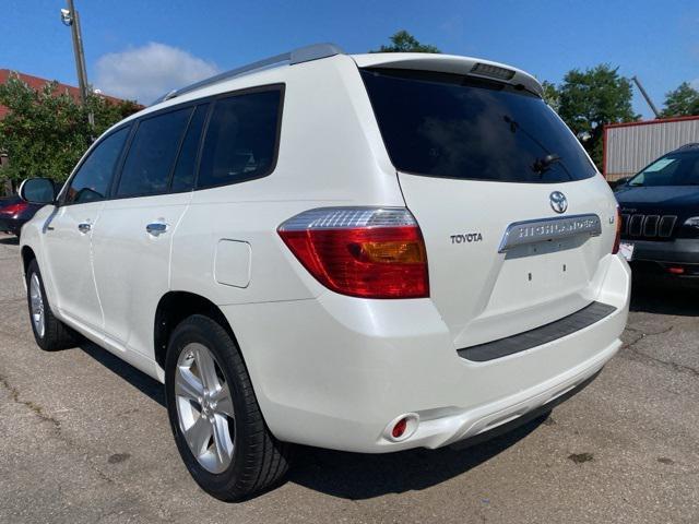 used 2008 Toyota Highlander car, priced at $10,499