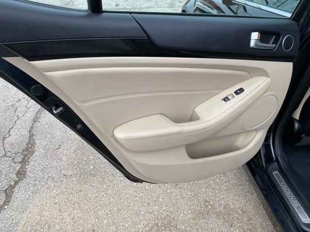 used 2014 Kia Cadenza car, priced at $9,899
