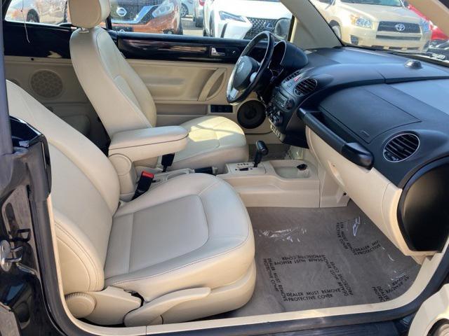used 2009 Volkswagen New Beetle car, priced at $8,999