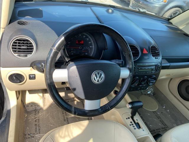 used 2009 Volkswagen New Beetle car, priced at $8,999