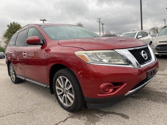 used 2015 Nissan Pathfinder car, priced at $4,689